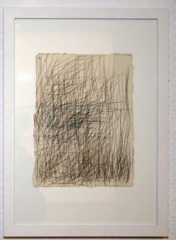 Mirjam Elburn: o.t., 2009, Kohlezeichnung auf  Büttenpapier, ca. 19 x 14,5 cm