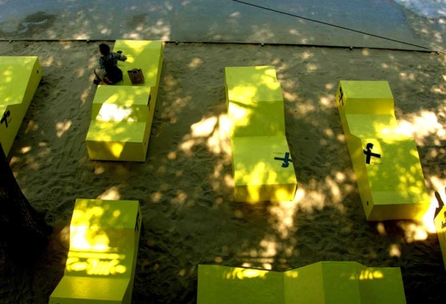 Sabiene Autsch: Aus der Serie Vienna / From the Vienna Series, digital print, 30 x 40 cm, 2006