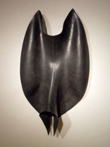 Petra Oberhaeuser, Manta, Gummi, 130 x 100 cm, 2009 Petra Oberhaeuser, Manta, Gummi, 130 x 100 cm, 2009